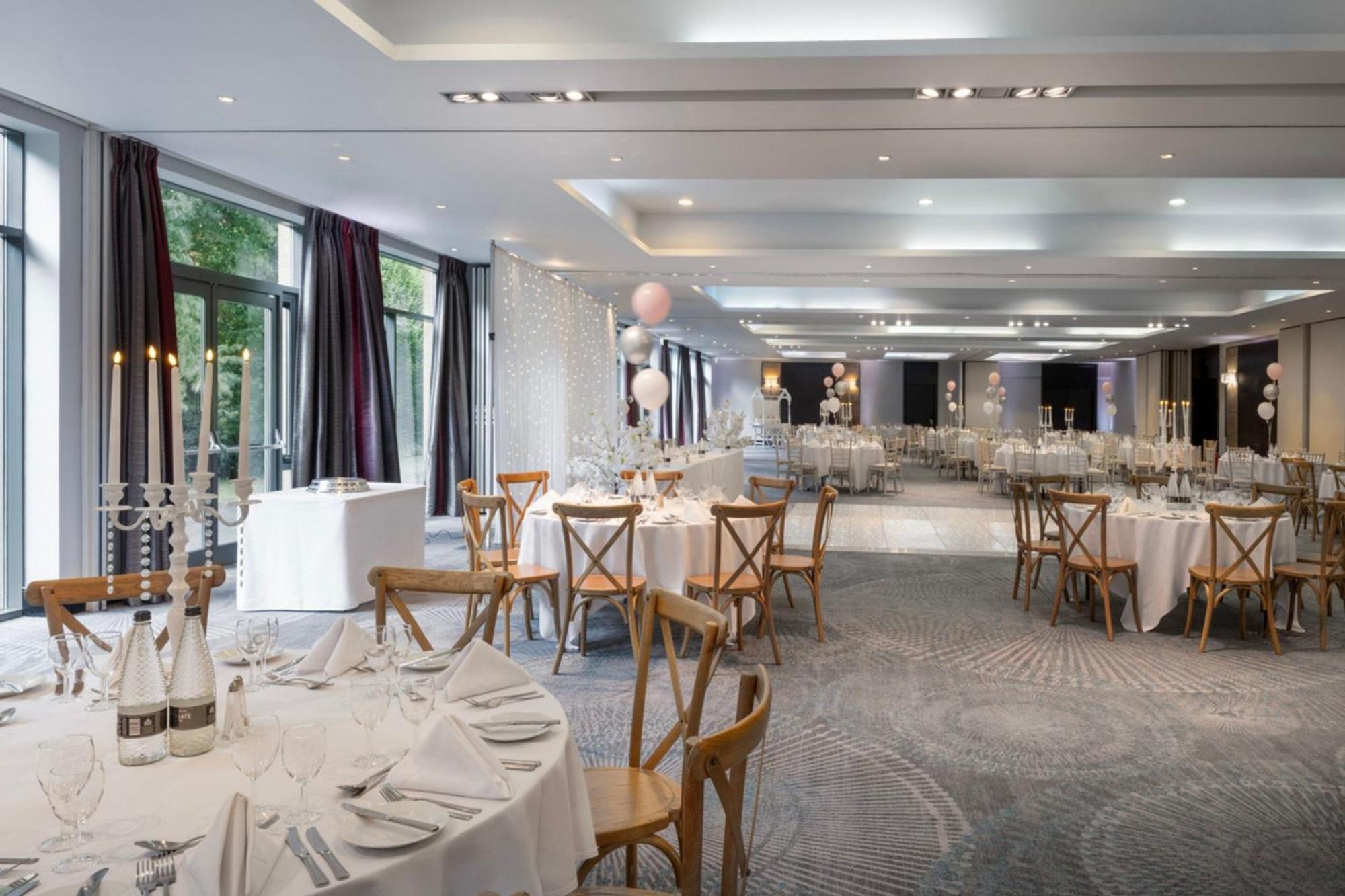 Delta Hotels By Marriott Nottingham Belfry Экстерьер фото