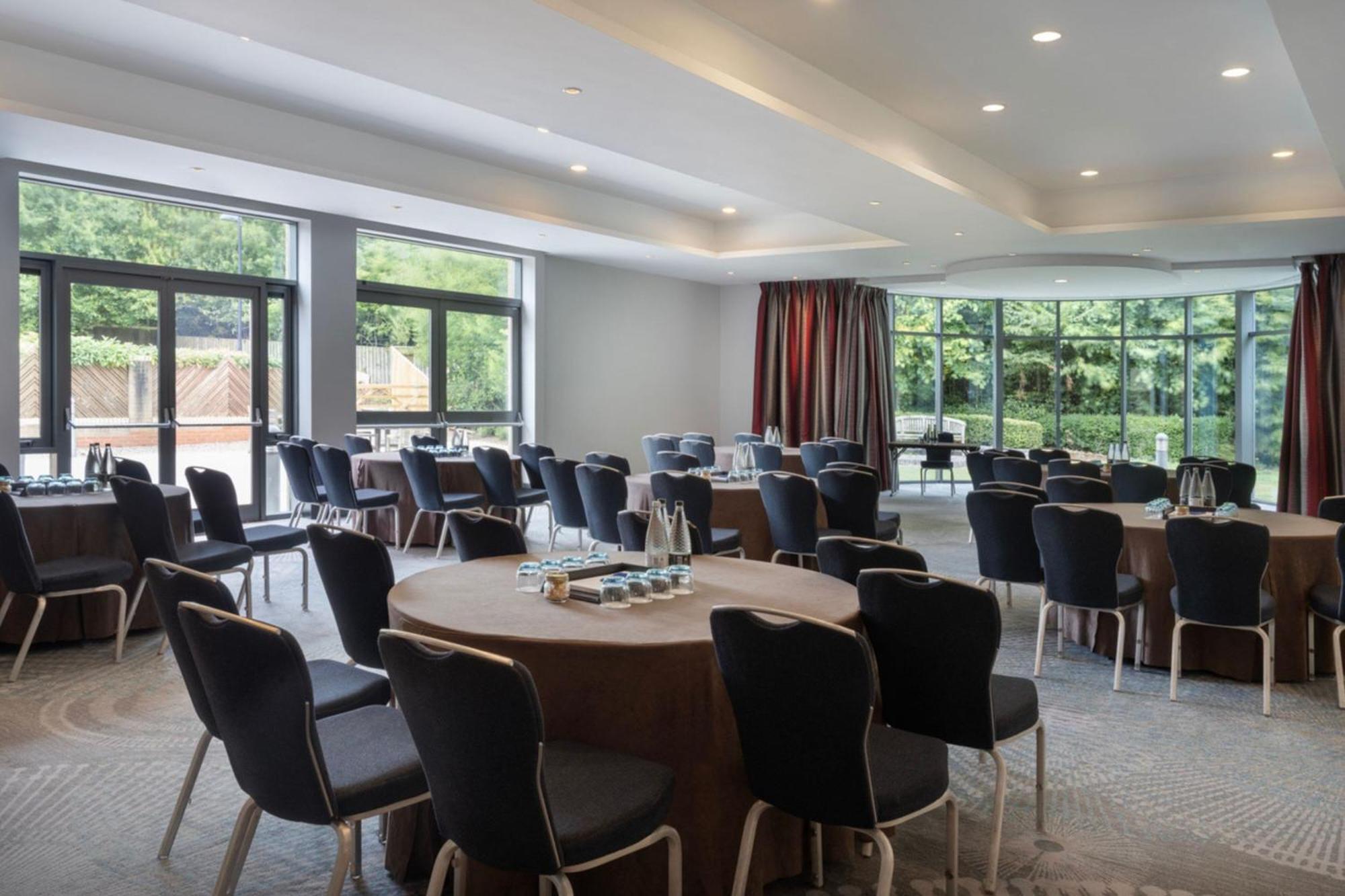 Delta Hotels By Marriott Nottingham Belfry Экстерьер фото
