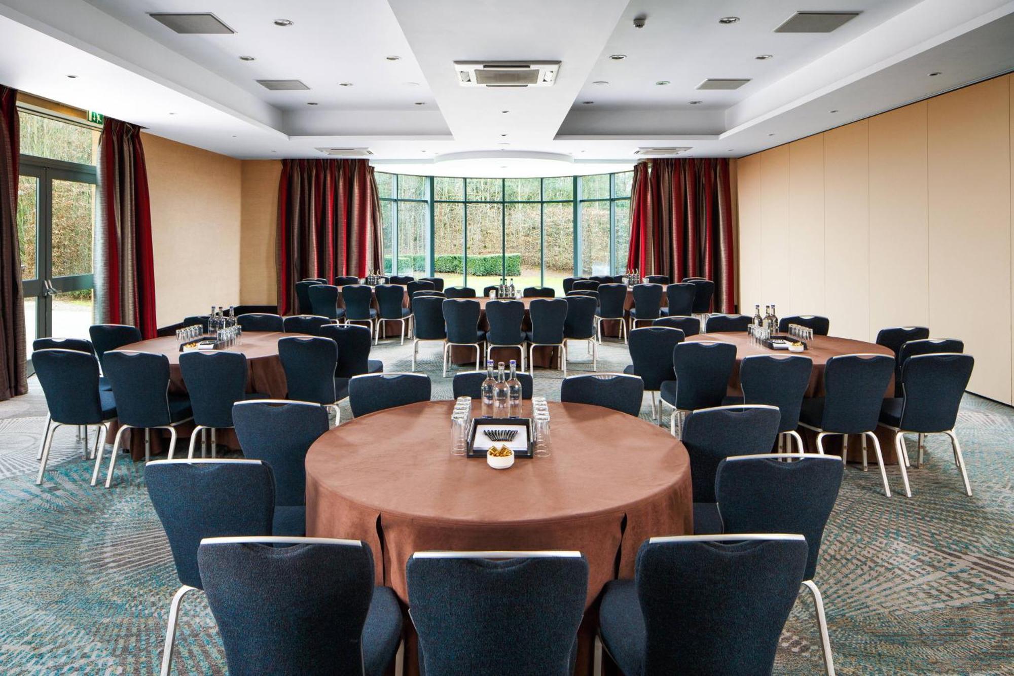 Delta Hotels By Marriott Nottingham Belfry Экстерьер фото