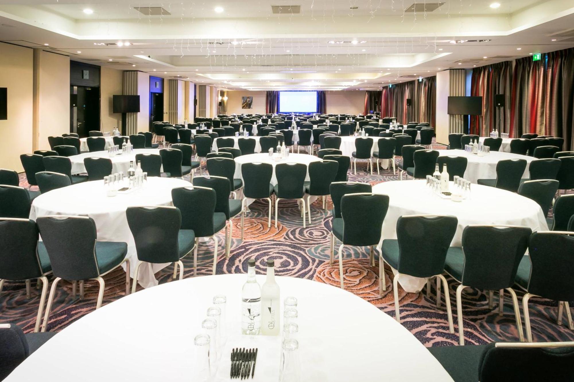 Delta Hotels By Marriott Nottingham Belfry Экстерьер фото