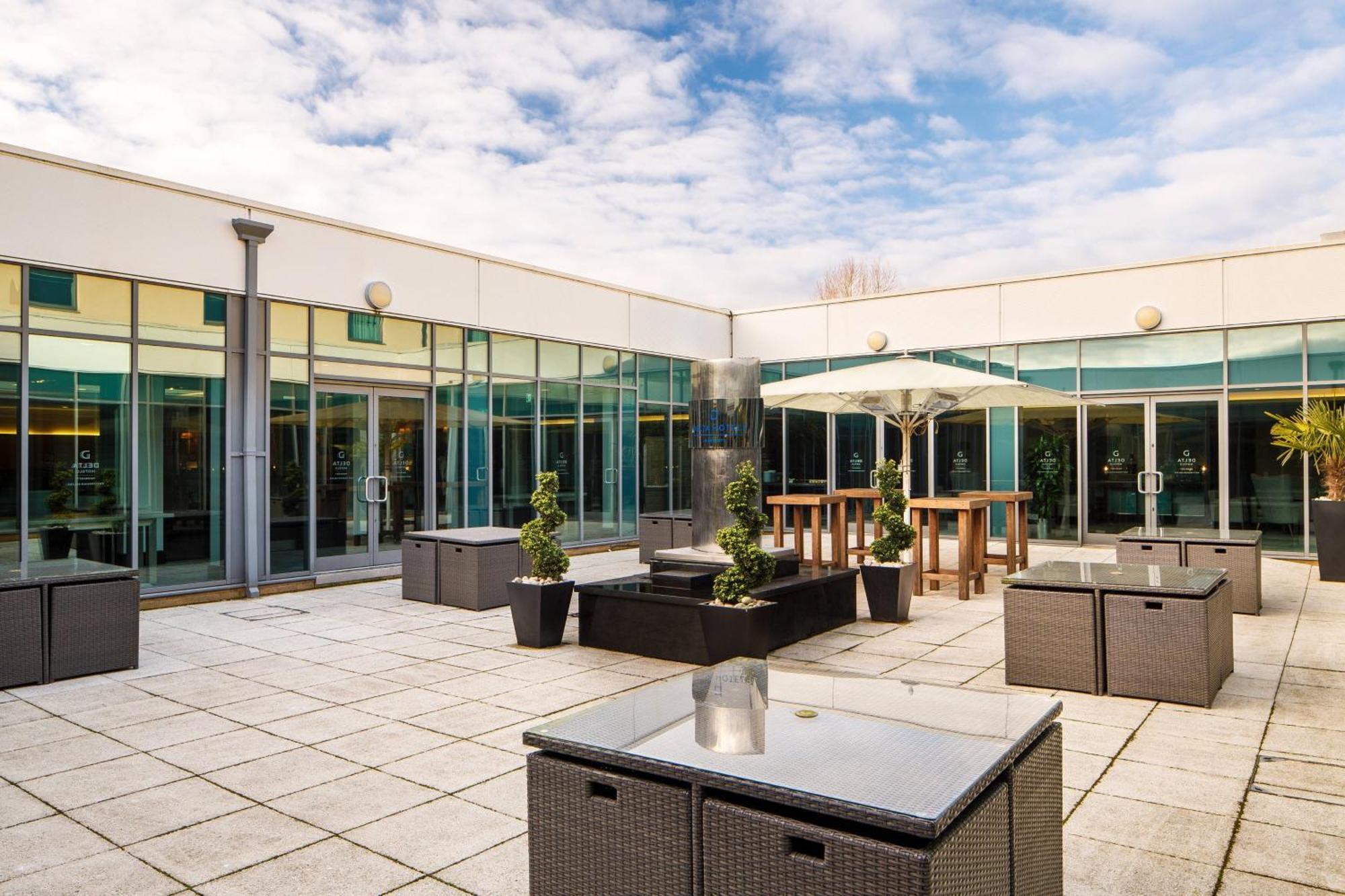 Delta Hotels By Marriott Nottingham Belfry Экстерьер фото