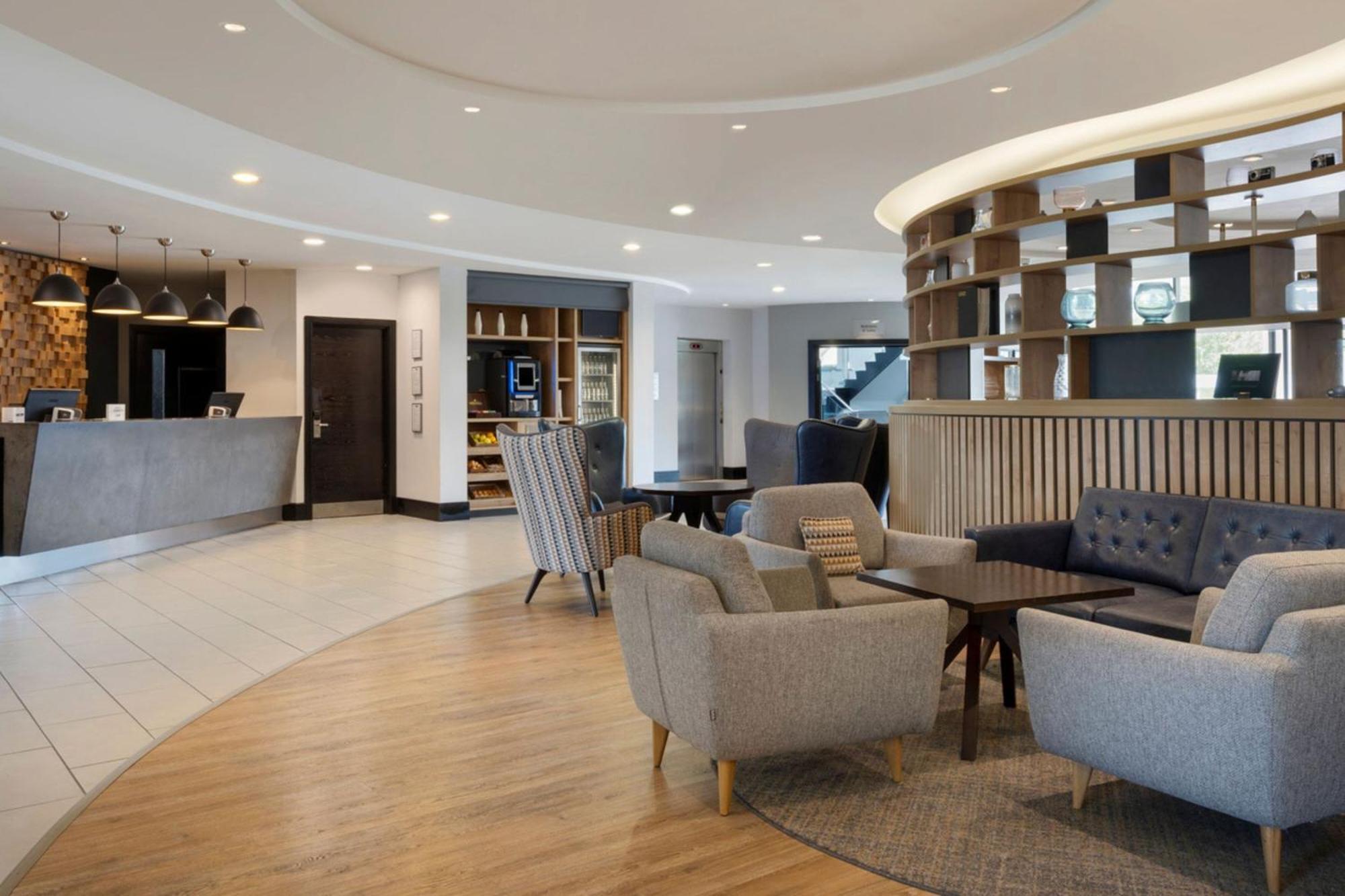 Delta Hotels By Marriott Nottingham Belfry Экстерьер фото