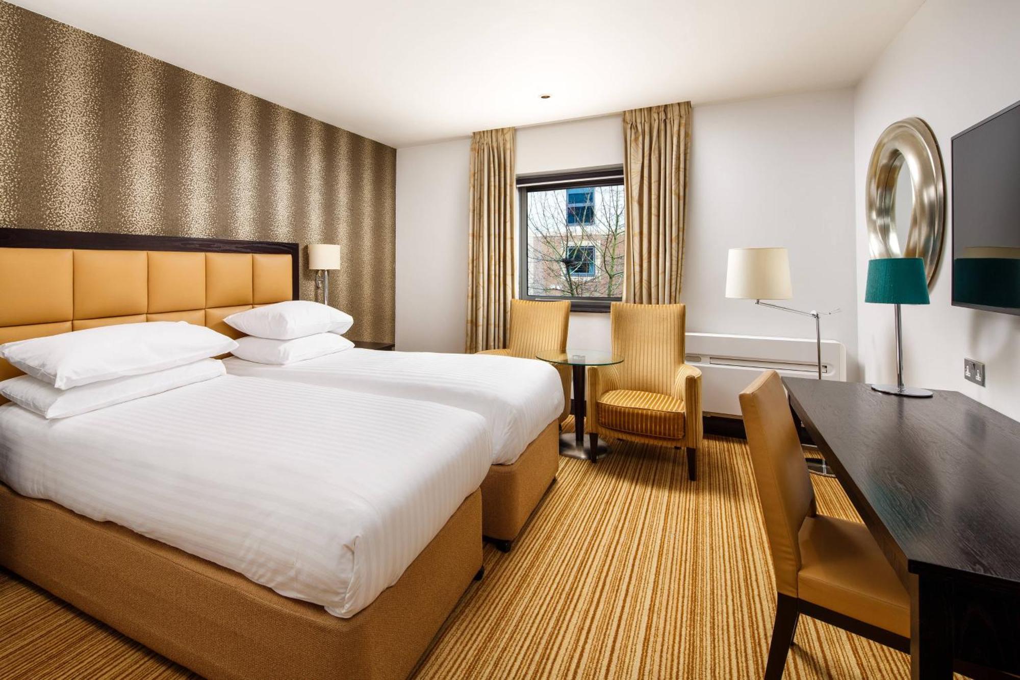 Delta Hotels By Marriott Nottingham Belfry Экстерьер фото